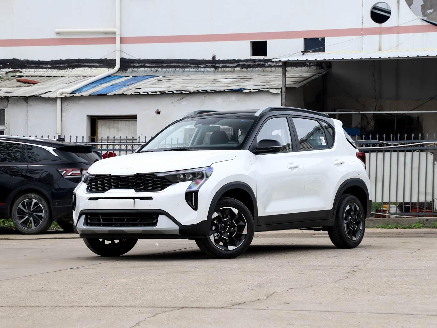 KIA SONET 1.5L PETROL