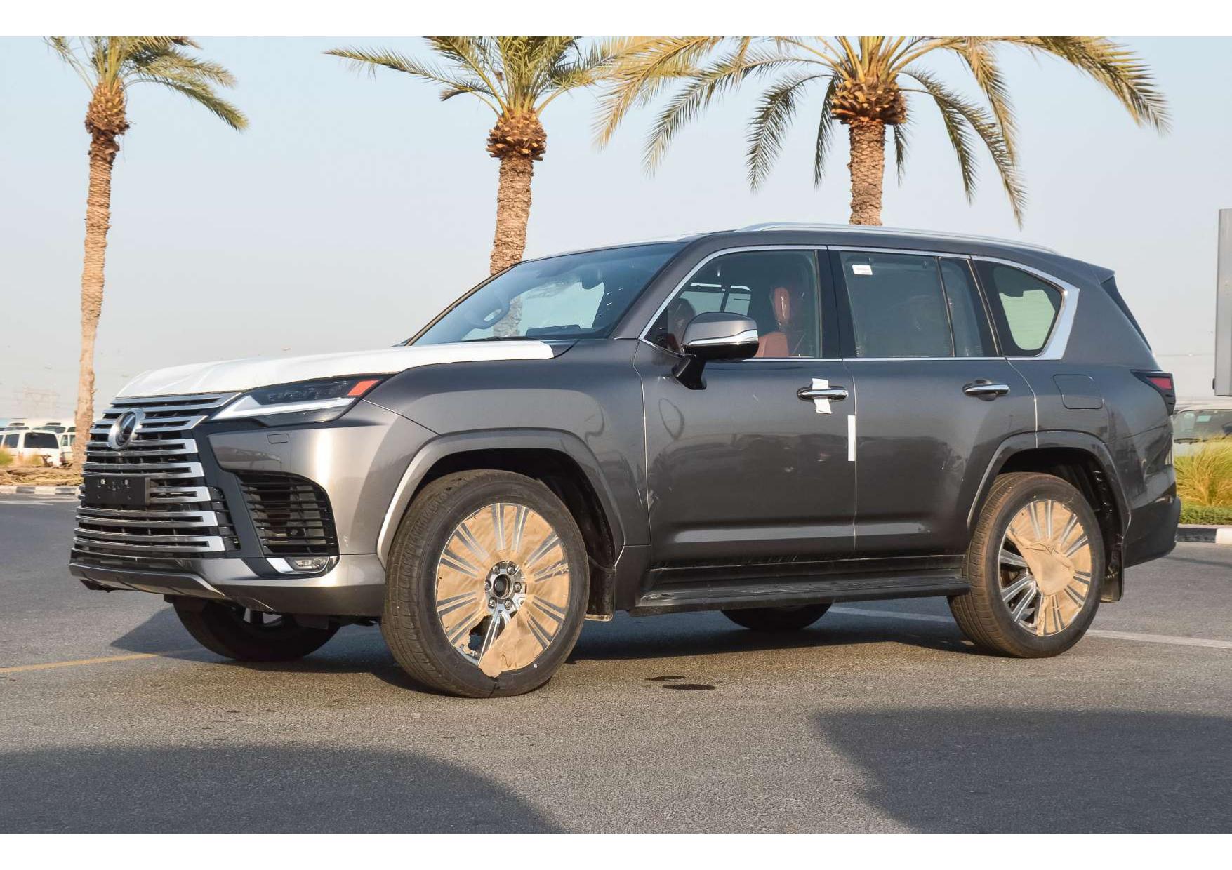 LEXUS LX600 VIP 3.5L 4WD SUV