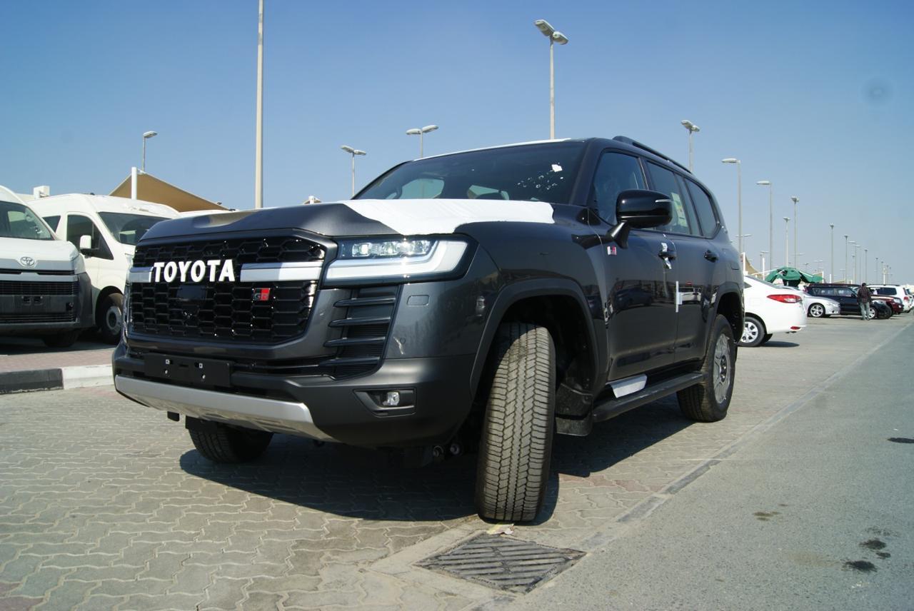 TOYOTA LAND CRUISER GR 3.3L DIESEL