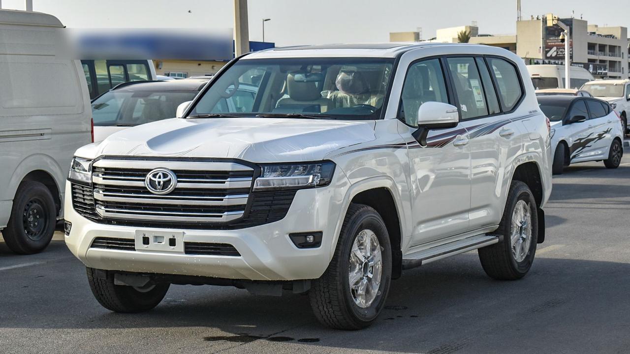 TOYOTA LAND CRUISER GXR G DSL WHITE
