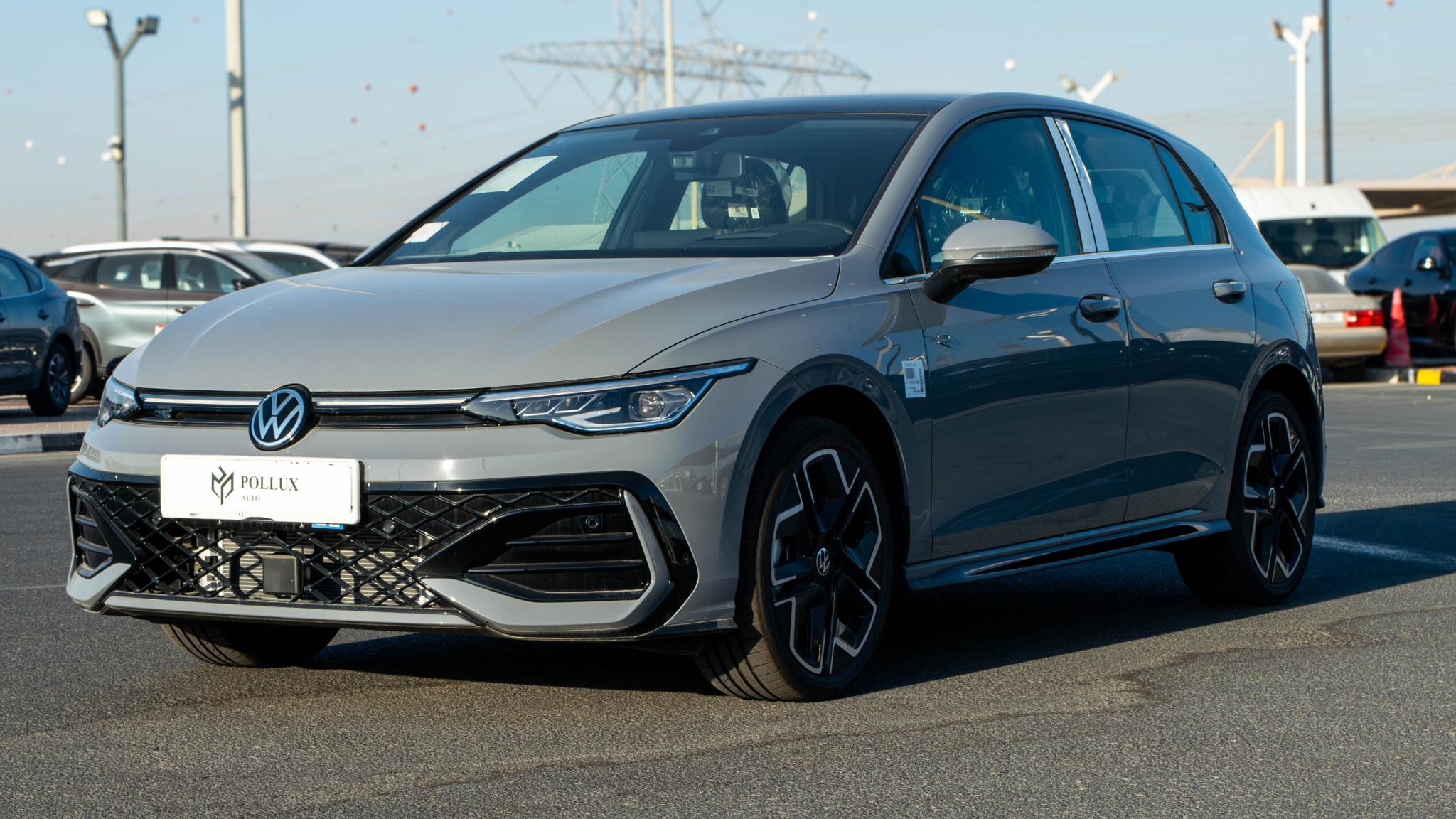 Volkswagen Golf 8.5 TSI300 R-Line