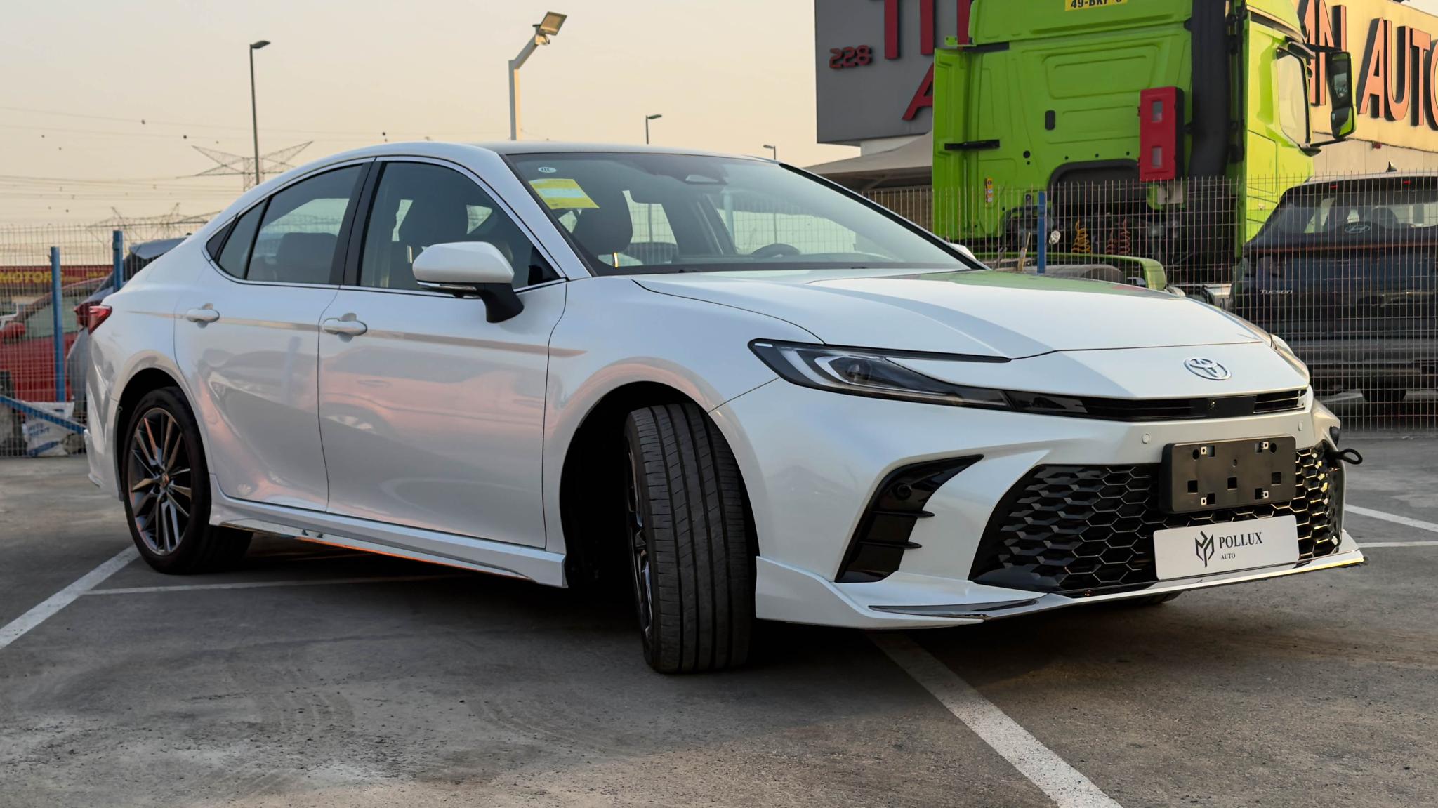 Toyota Camry 2.5L Hybrid Sport Edition Full Option Chinese Specs