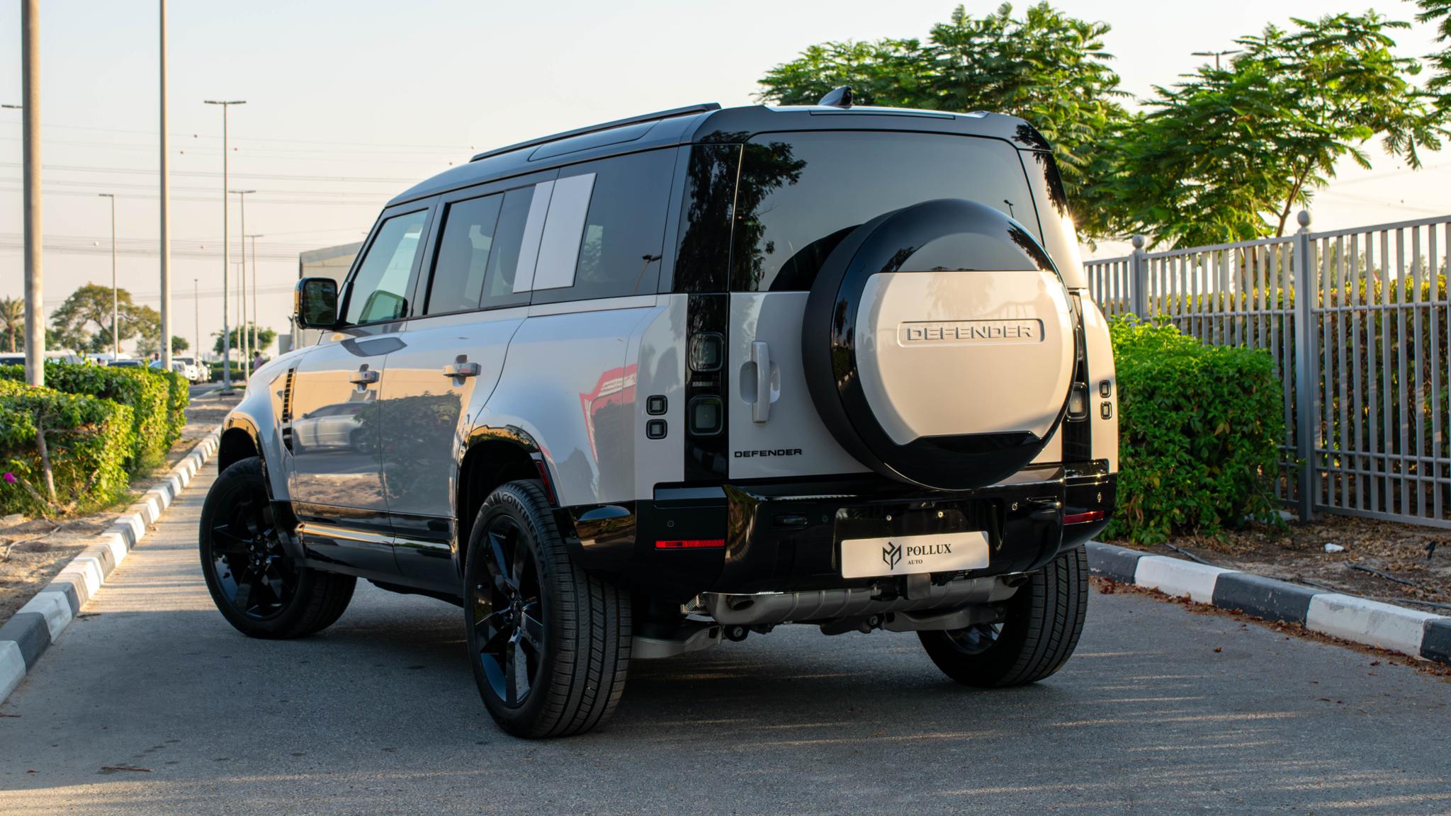 Land Rover Defender 110 P400 X-Dynamic SE 3.0L Mild Hybrid AWD 2026
