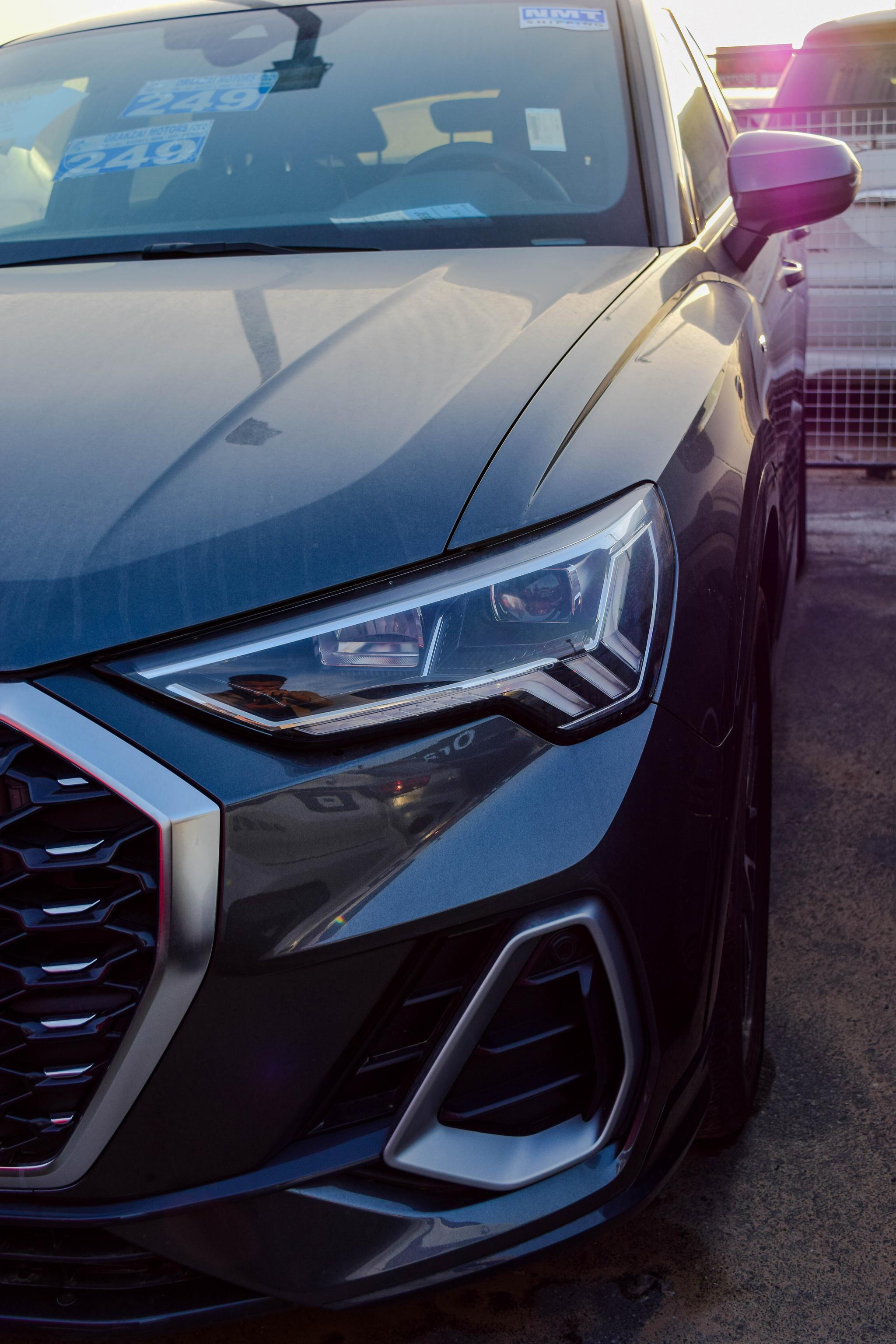 AUDI Q 3