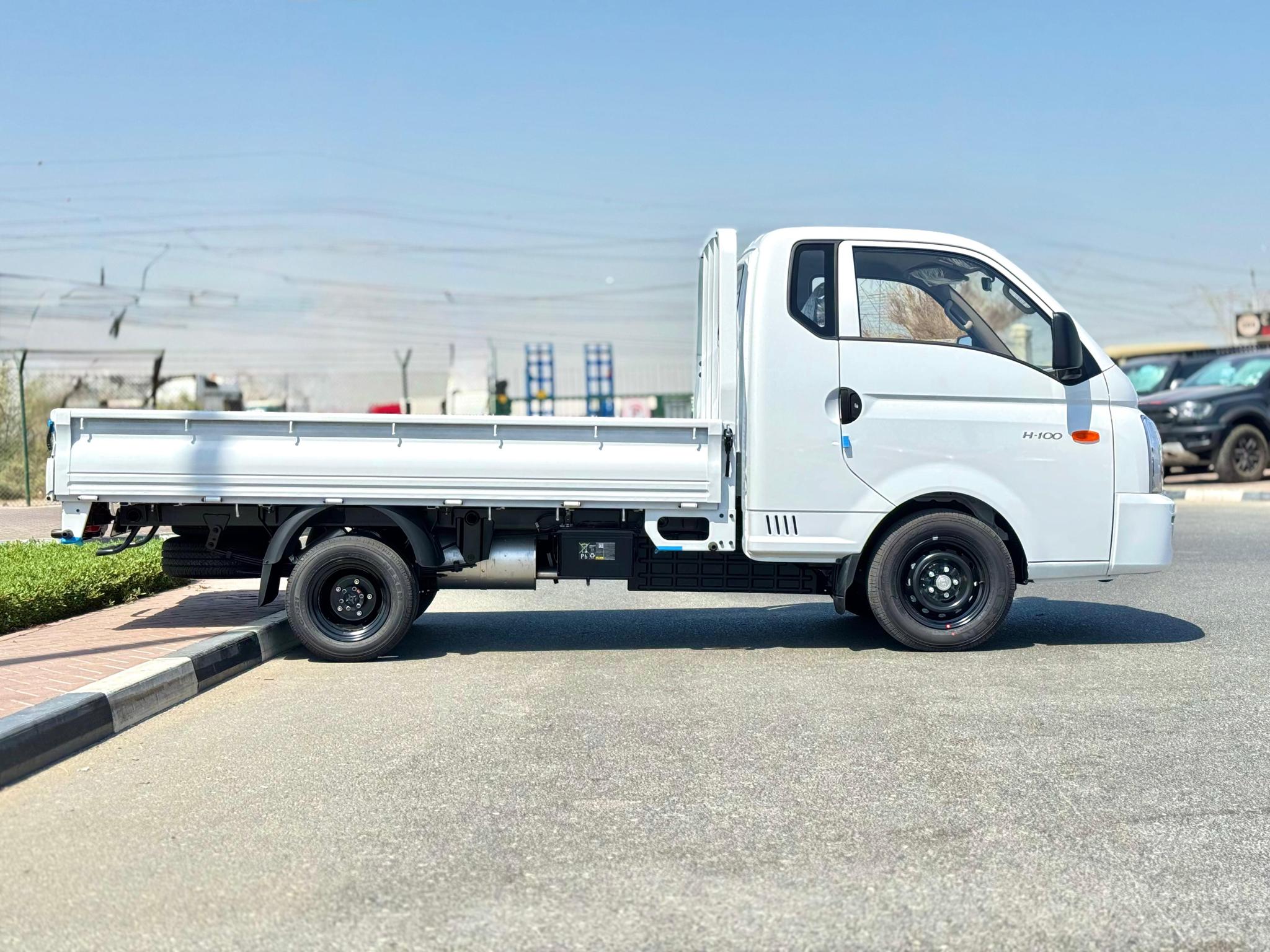 HYUNDAI H-100