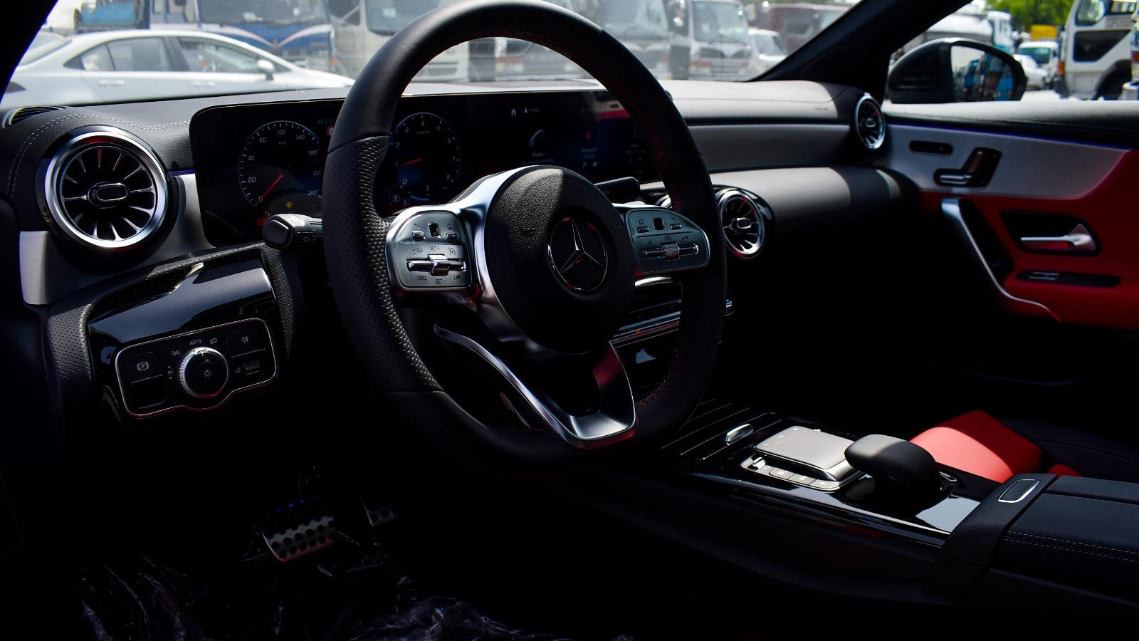 MERCEDES CLA 200 PETROL