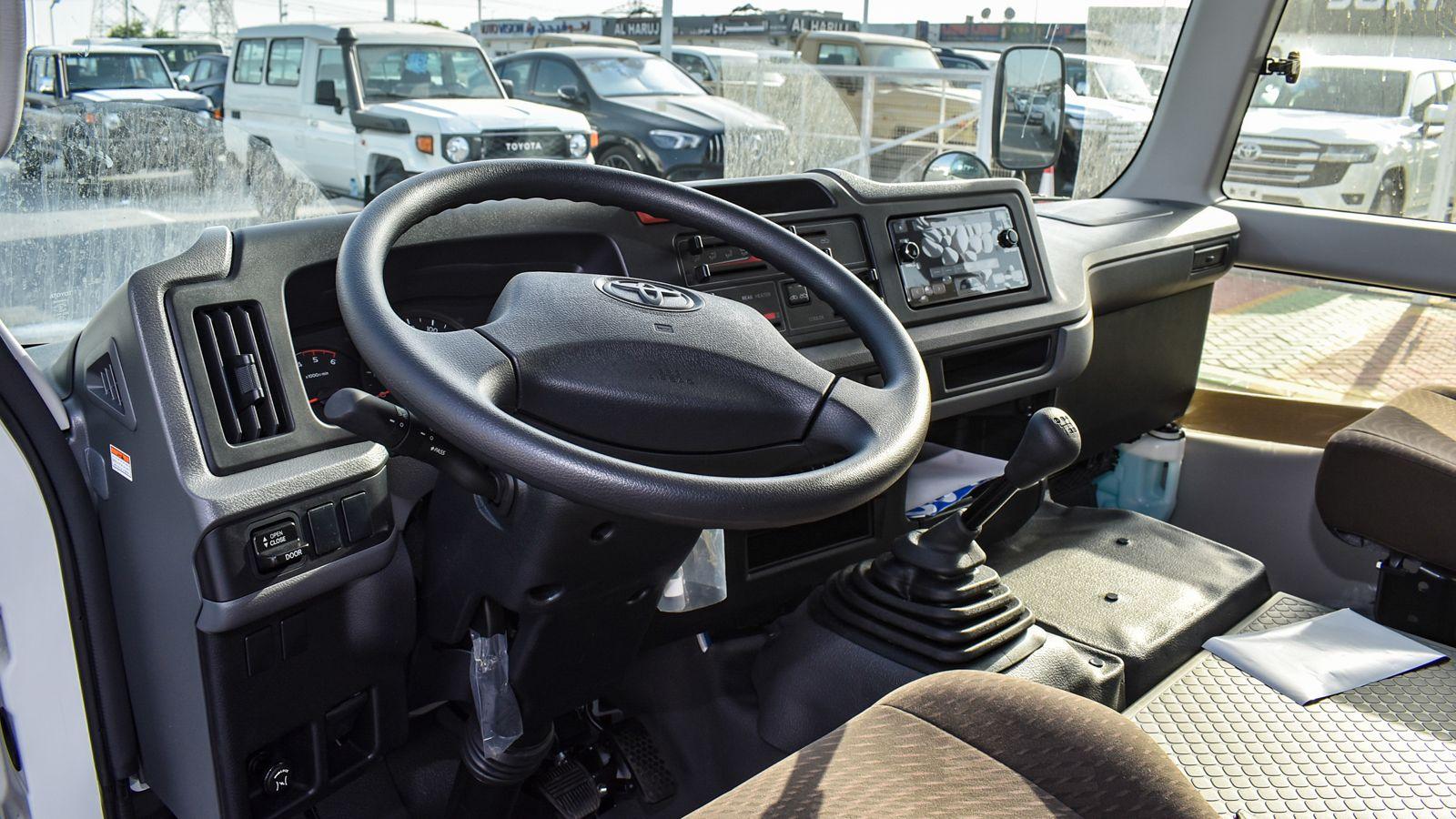 TOYOTA COASTER 4.2L DIESEL 23 SEATS
