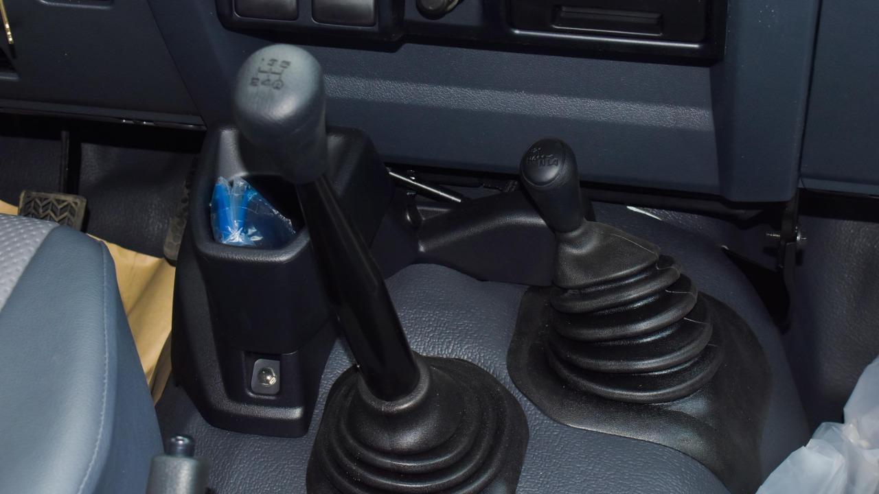 TOYOTA LAND CRUISER DC 4.2L V6 DIESEL
