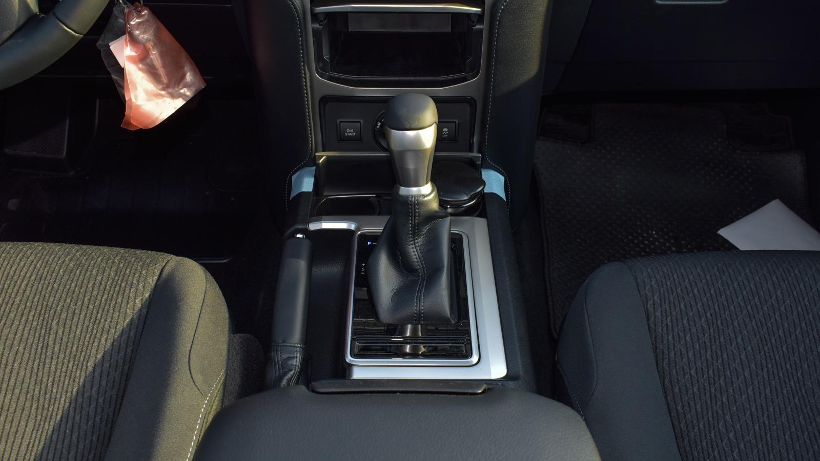 TOYOTA PRADO VX 2.7L PETROL