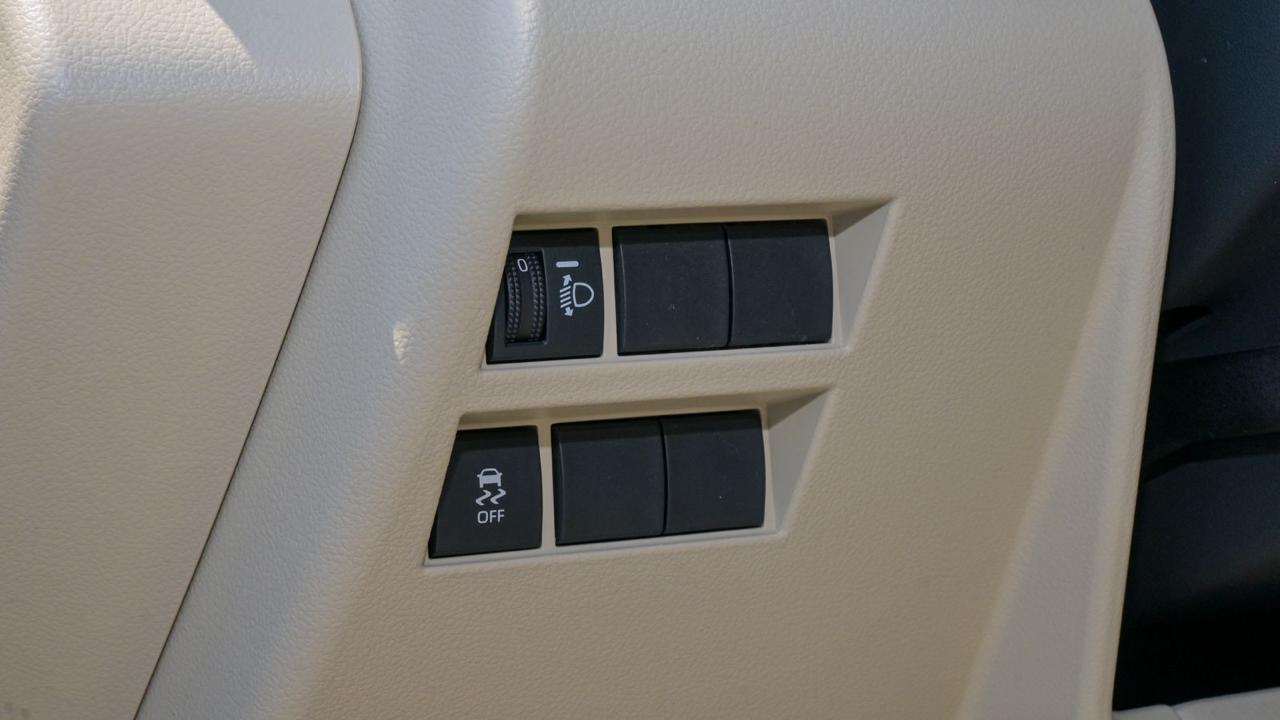 TOYOTA LAND CRUISER GXR G DSL BLACK