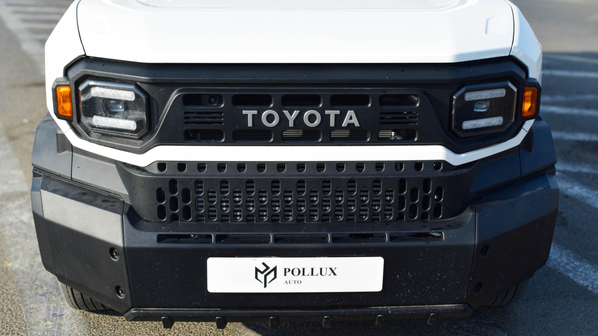 TOYOTA HILUX TAMARAW