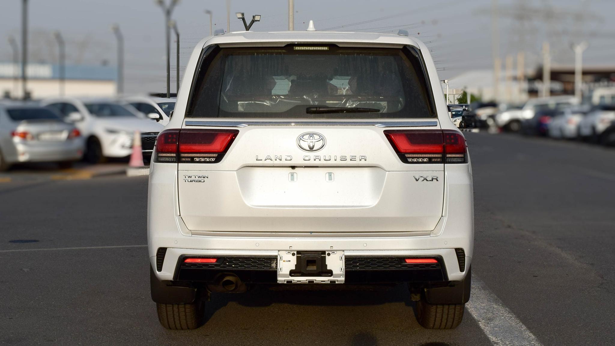 TOYOTA LAND CRUISER VXR 3.3L DSL 2025