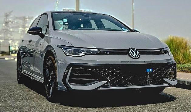 VOLKSWAGEN Golf 8.5
