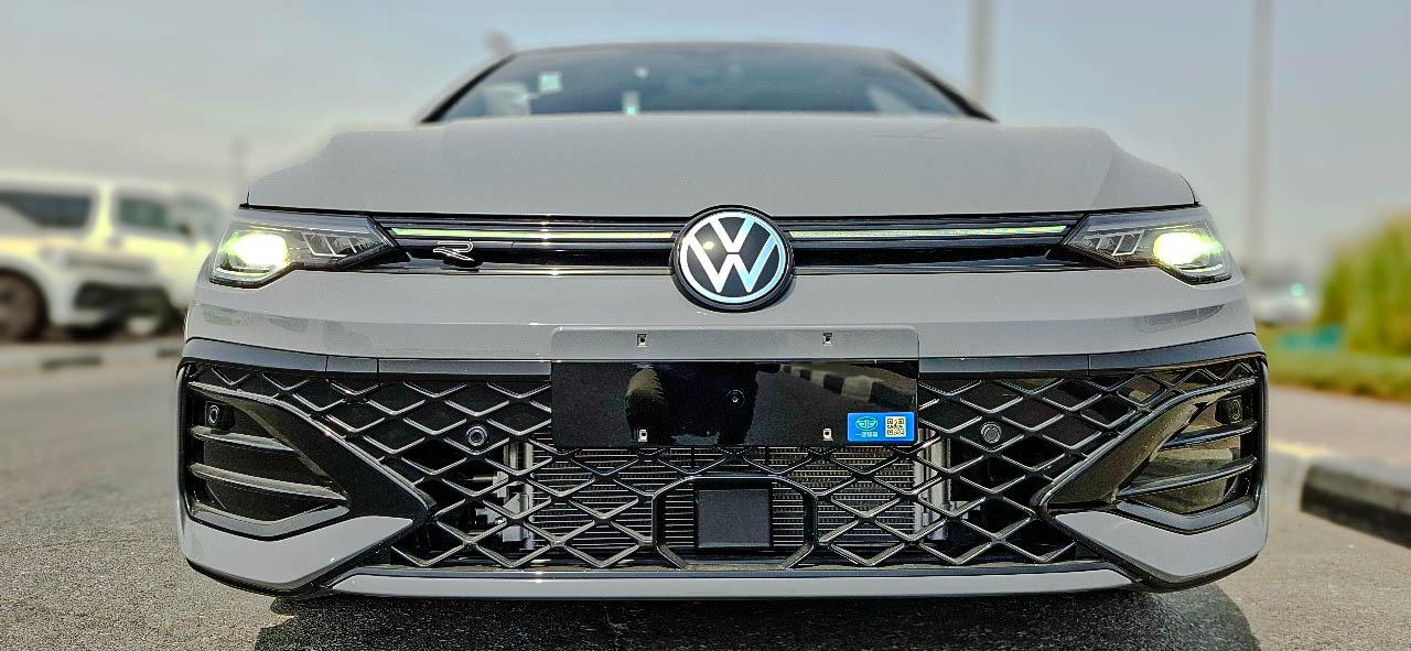 VOLKSWAGEN Golf 8.5