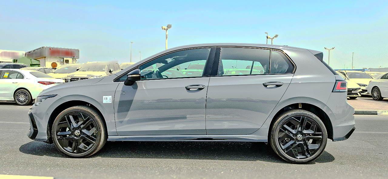 VOLKSWAGEN Golf 8.5