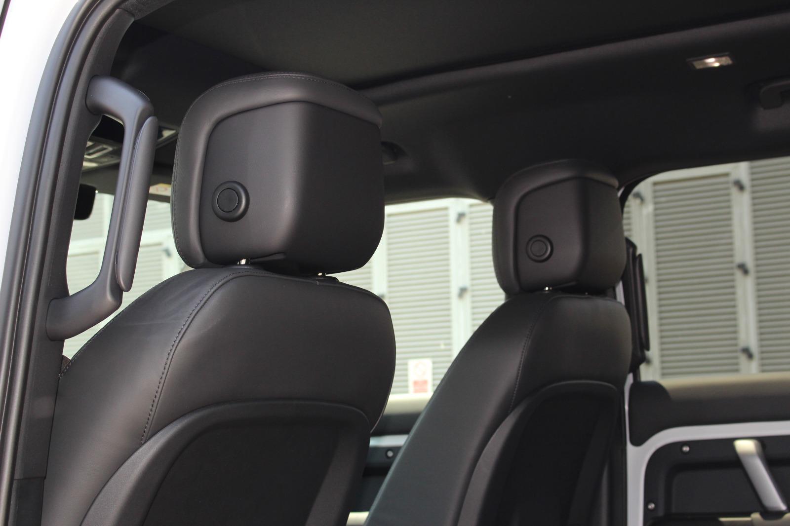 LAND ROVER DEFENDER 4.0L V8 PETROL