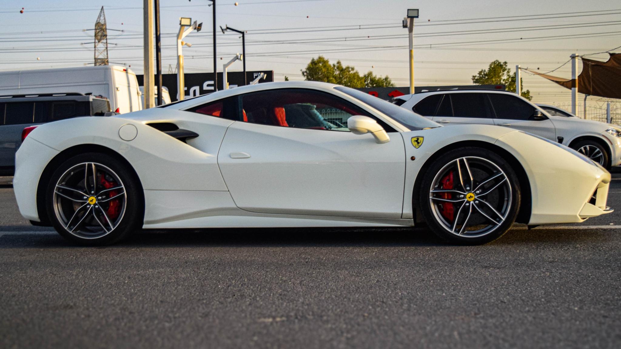 FERRARI 488 GTB