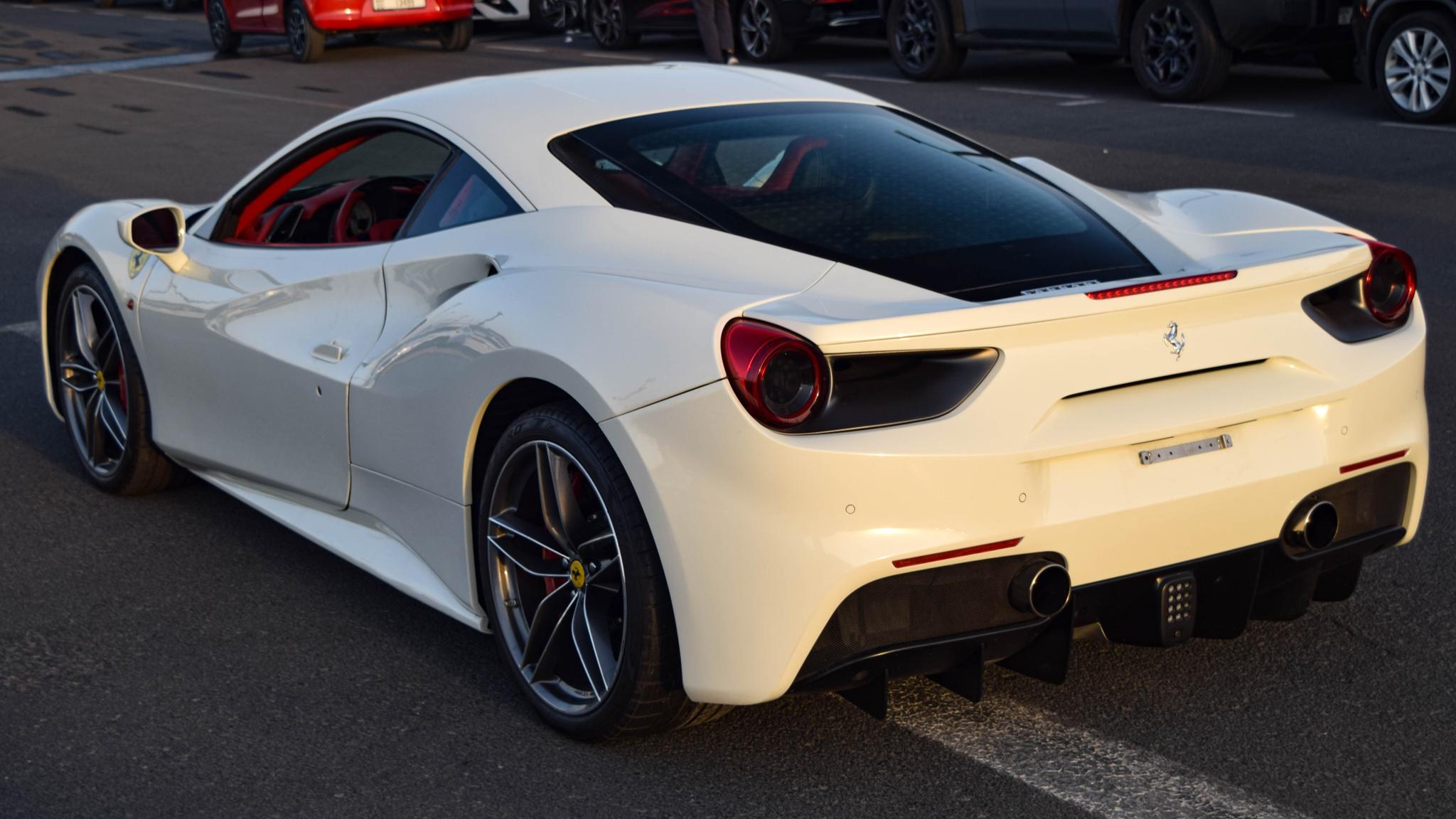 FERRARI 488 GTB