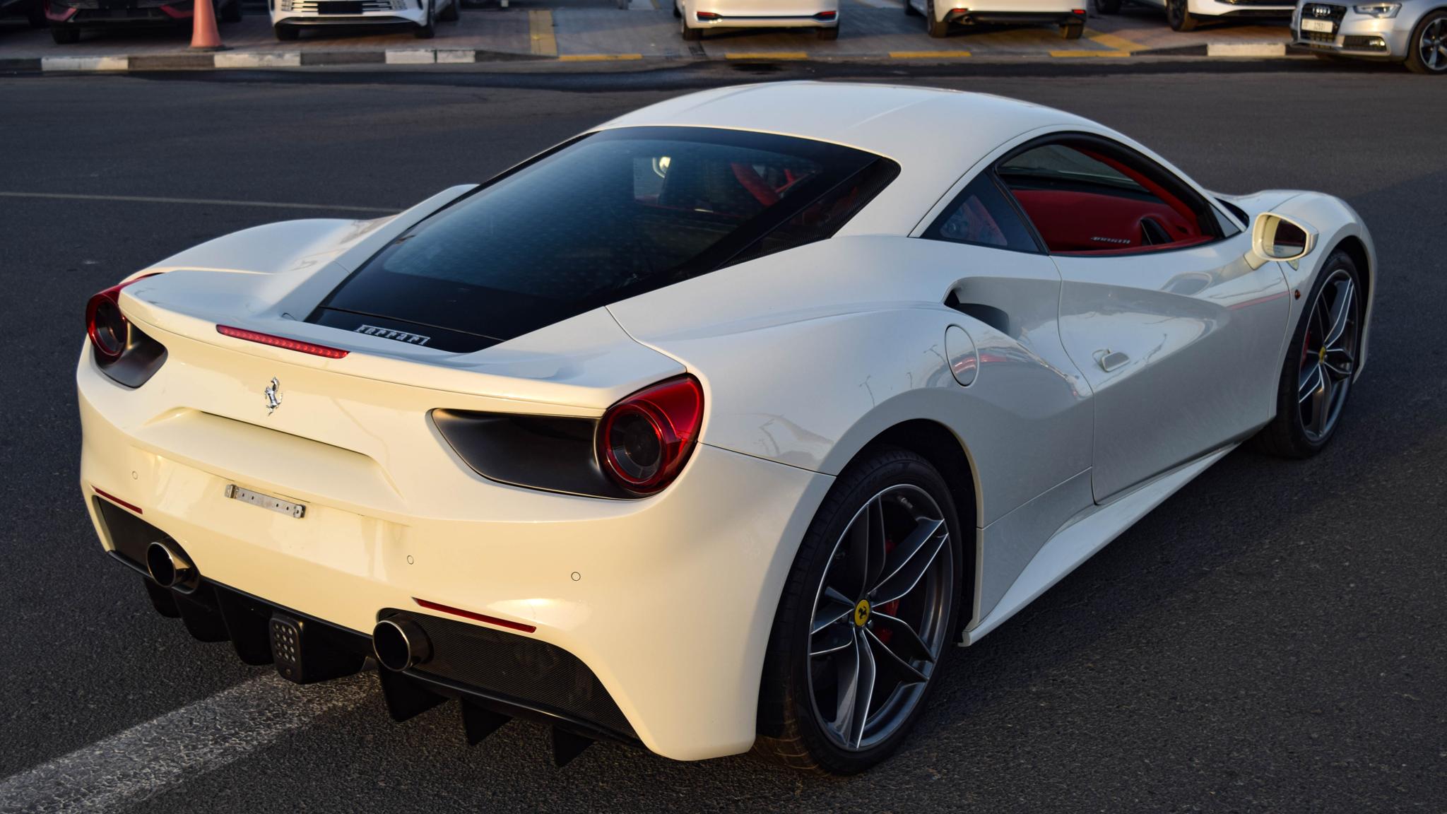 FERRARI 488 GTB