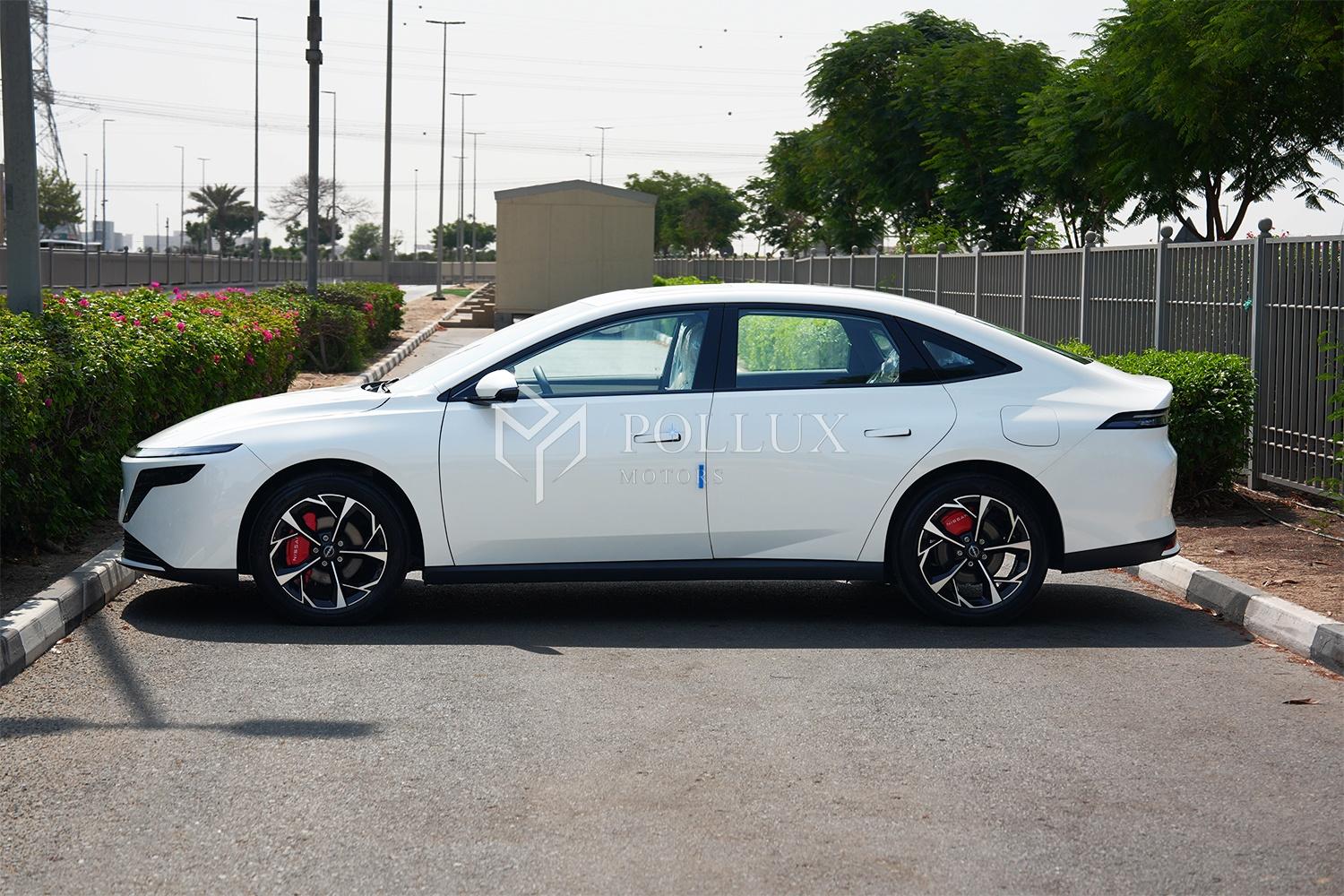 Nissan N6 180 Max 1.5L Plug-in Hybrid Chinese Specs 2026 - White