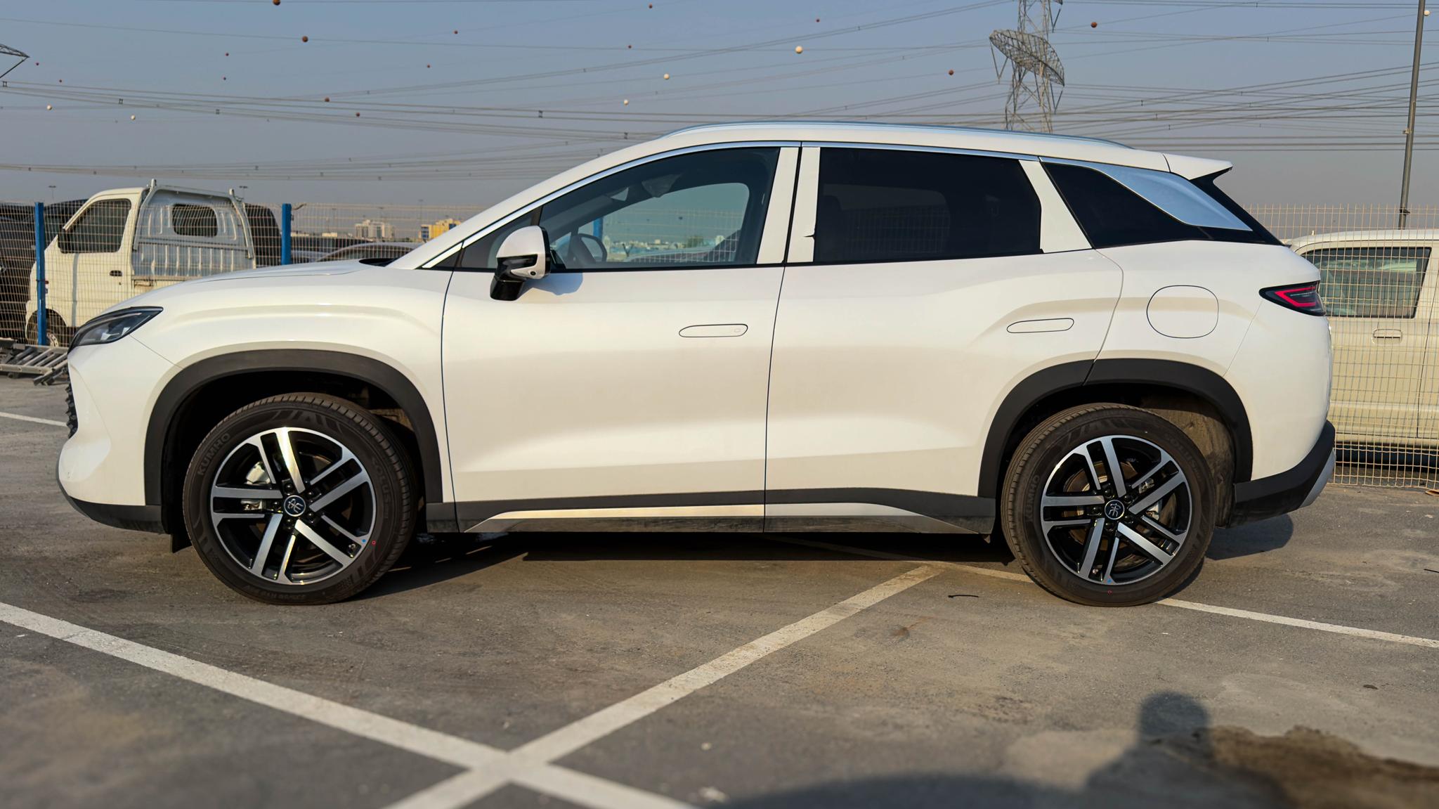 BYD Song L DM-i 1.5L Plug-in Hybrid 2025