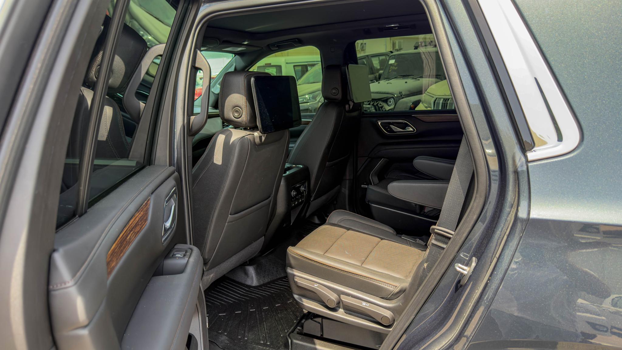 Chevrolet Tahoe High Country 6.2L V8 4WD Korean Specs 2022