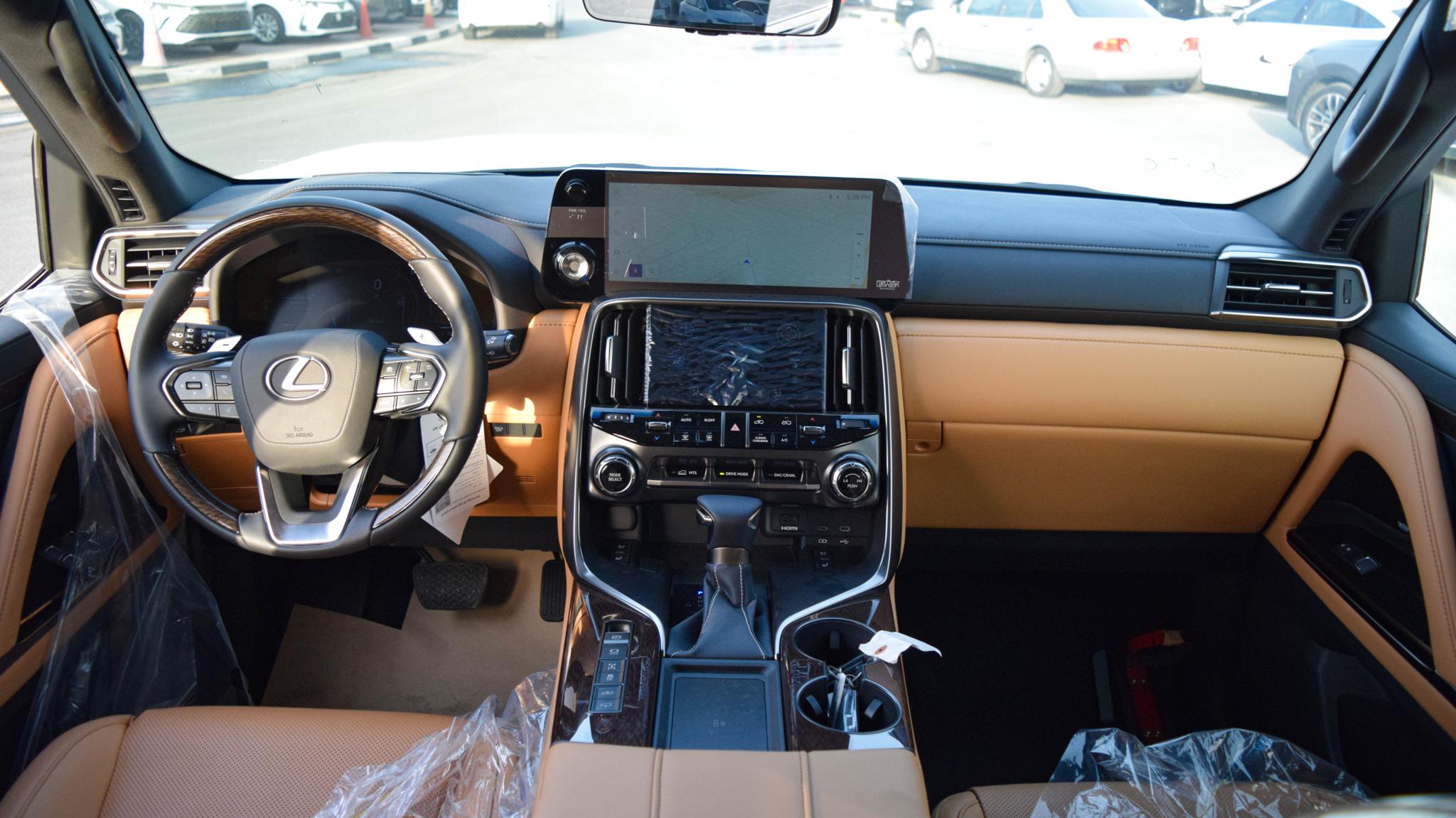 Lexus LX 600 Turbo Sport