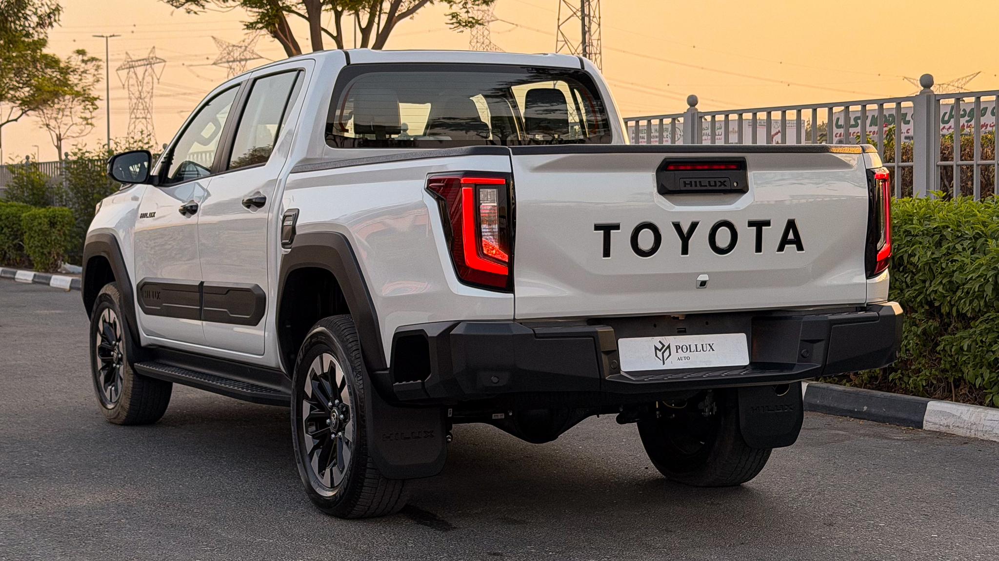 Toyota Hilux Travo Overland 2.8L Turbo Diesel Double Cab 2026 - White