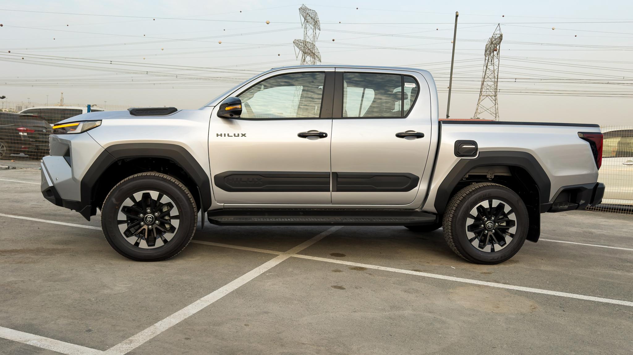 Toyota Hilux Travo Overland 2.8L Turbo Diesel Double Cab 2026 - Silver