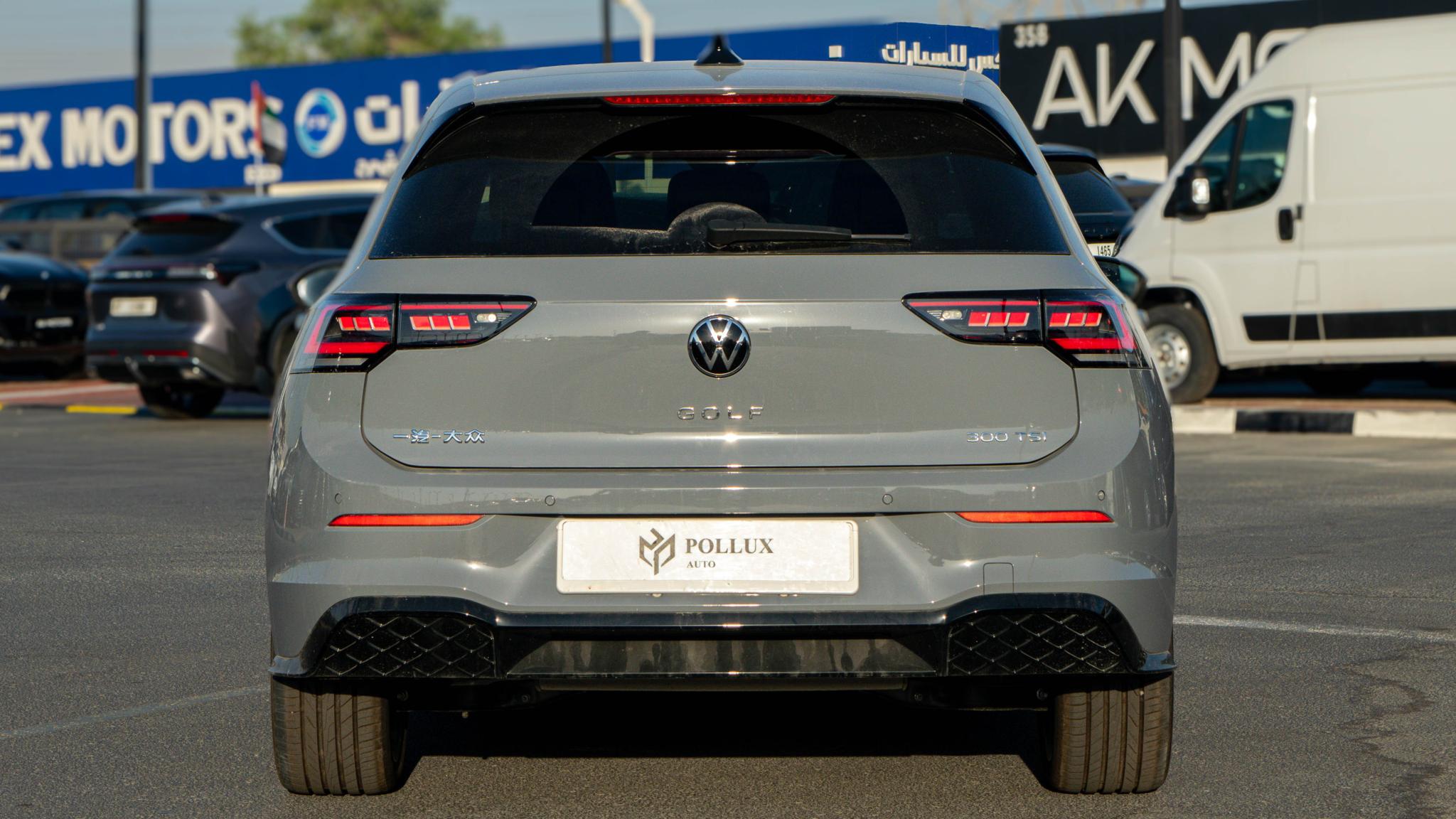 Volkswagen Golf 8.5 TSI300 R-Line