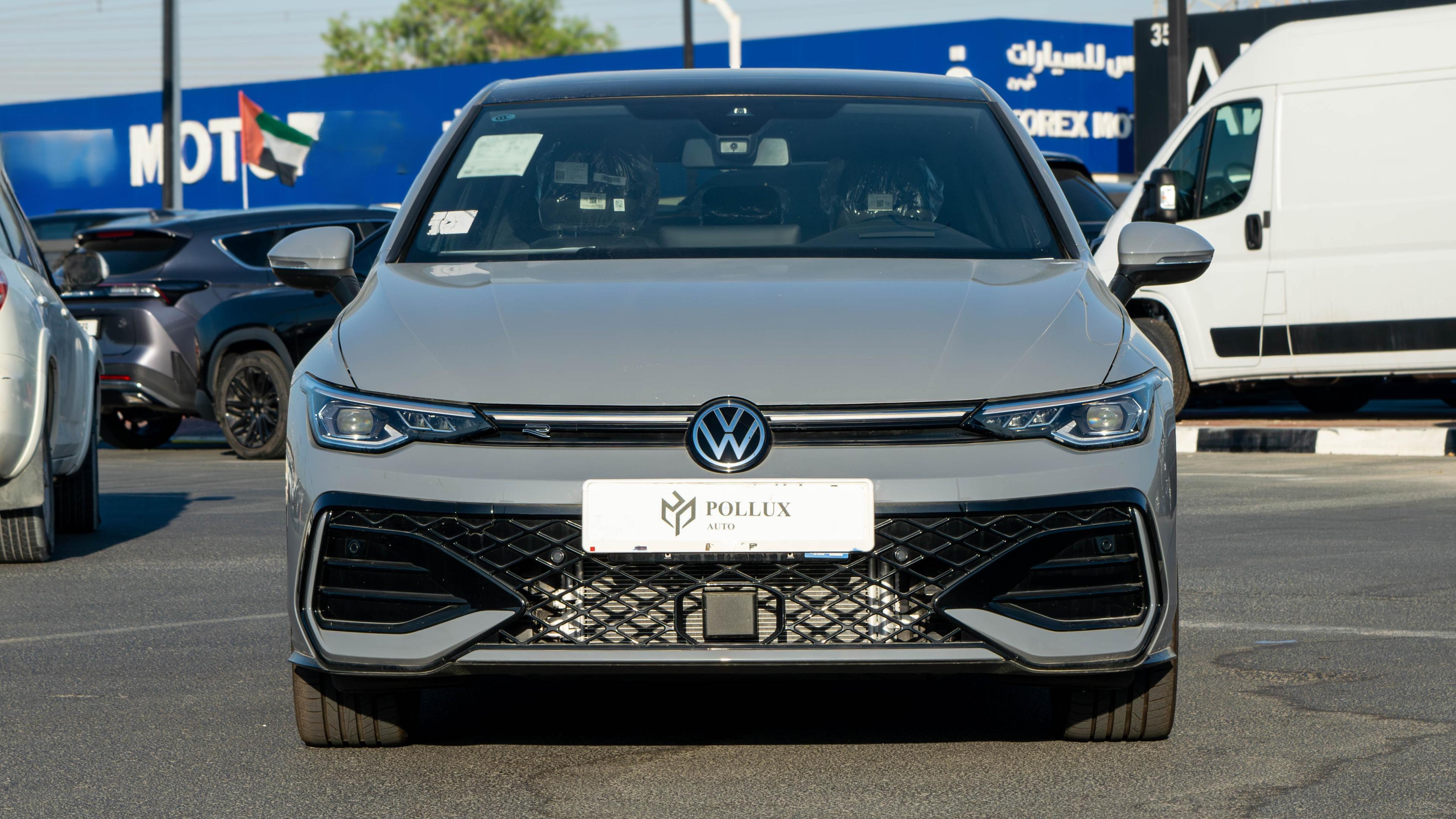 Volkswagen Golf 8.5 TSI300 R-Line