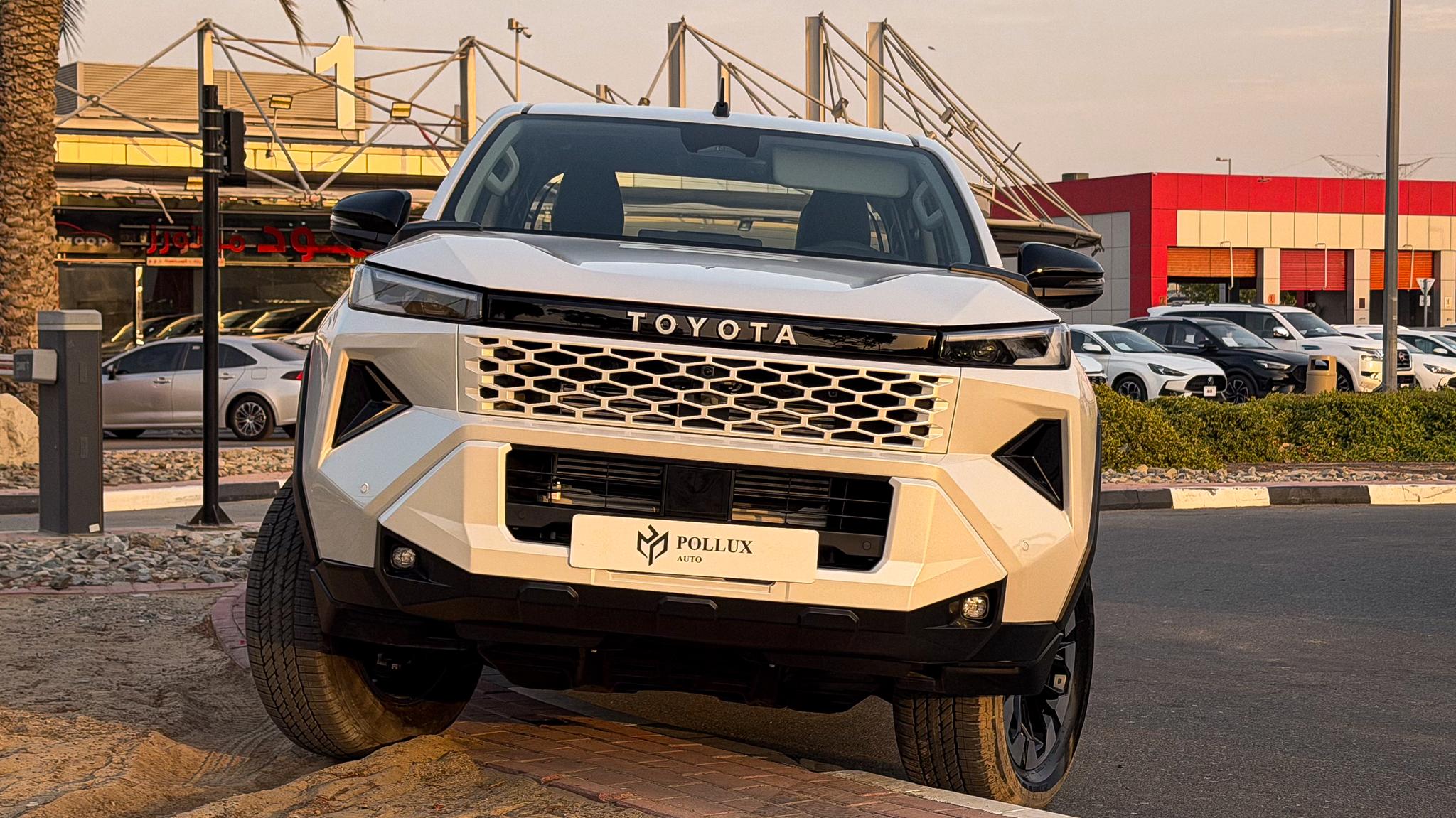 Toyota Hilux Travo Overland 2.8L Turbo Diesel Double Cab 2026 - White