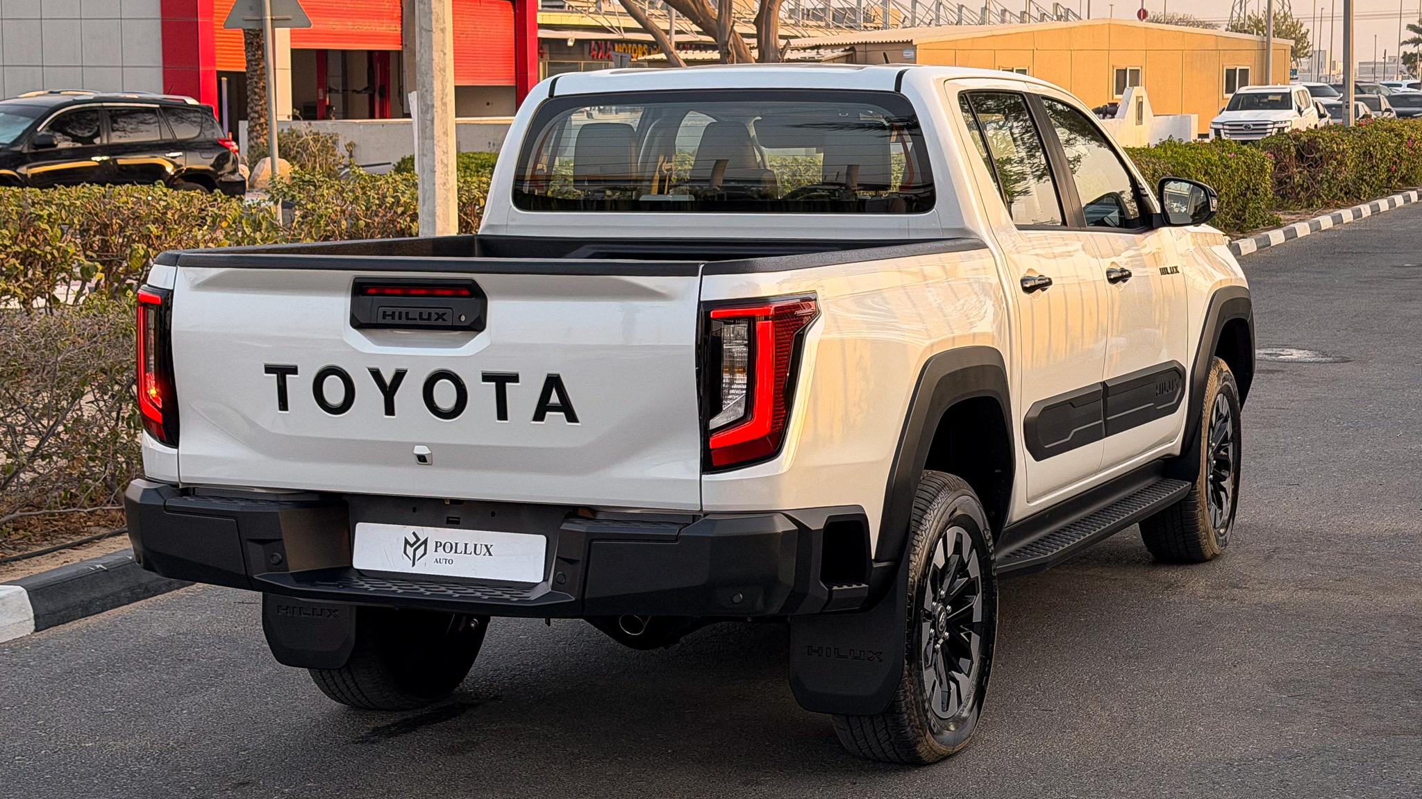 Toyota Hilux Travo Overland 2.8L Turbo Diesel Double Cab 2026 - White